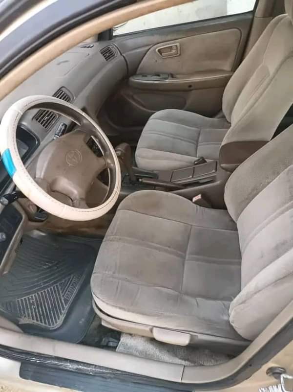 A picture of CLEAN TINY LIGHT FOR SALE EVERYTHING WORKING PERFECTLY WELL AC