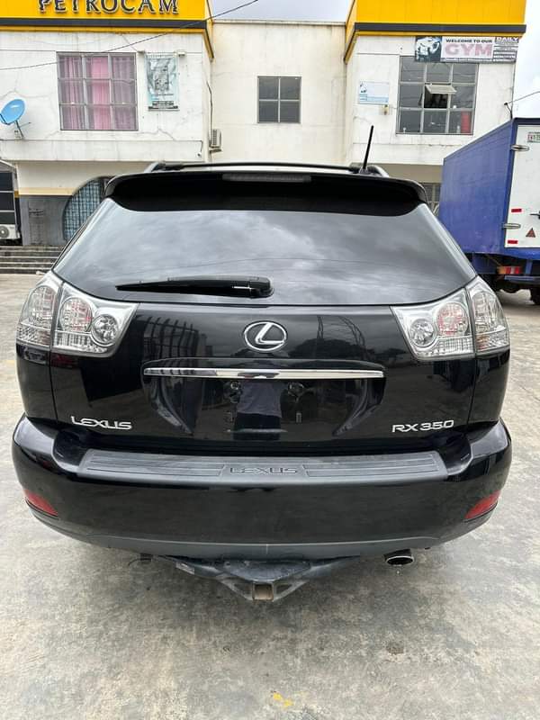 A picture of Foreign used 2006 07 Lexus RX 350 fresh from sea