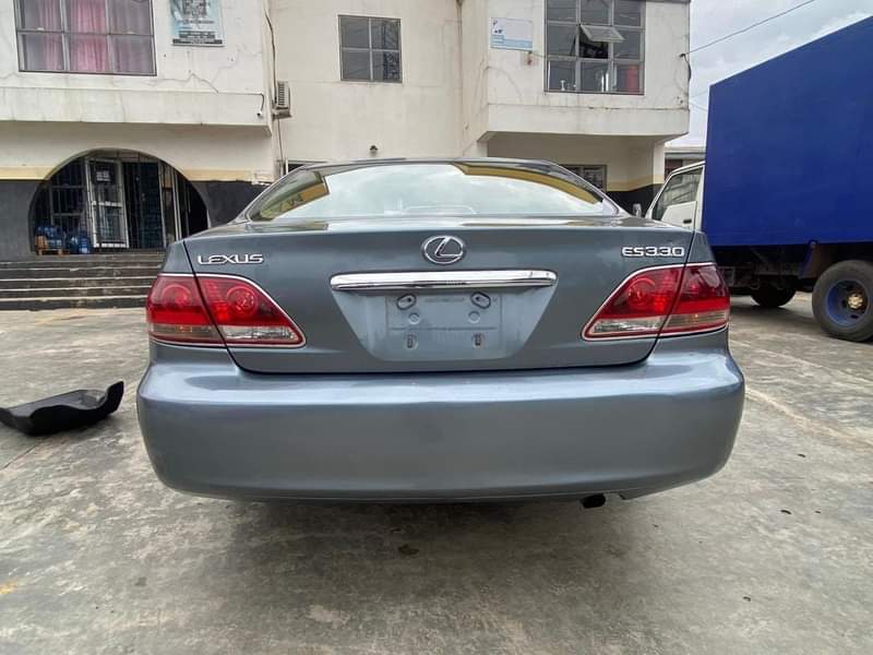 A picture of Clean register Lexus ES330 2006 model Tokunbo standard Absolutely nothing