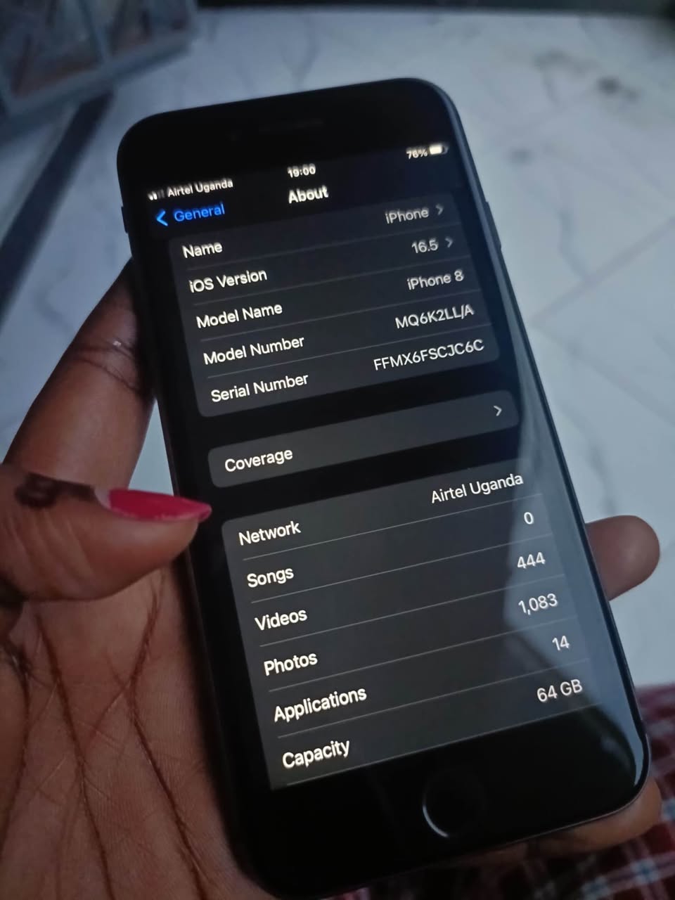 A picture of iPhone 8 64gb