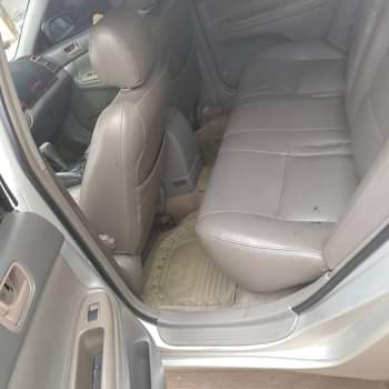 A picture of 2004 toyota Camry 04