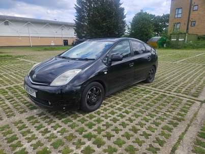 A picture of 2009 TOYOTA AUTOMATIC HYBIRD T SPRIT SATNAV BLUETOOTH CAMERA 1999