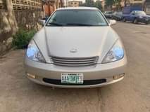 A picture of Lexus 330ES
