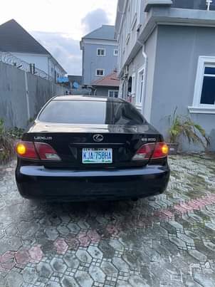 A picture of 6 month registered Es300 pure first body Tokunbo standard Grade