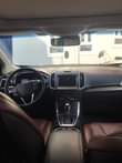 A picture of Ford Edge titanium