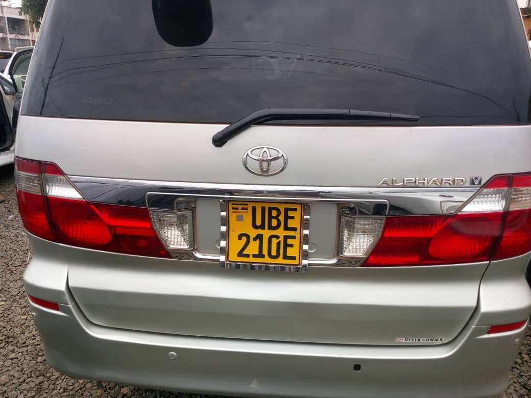 A picture of TOYOTA ALPHARD UBE AT 19 5M 0704522160 WTP 0776522160