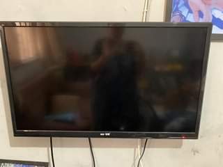 A picture of Smart TV 32 inch Mr Uk