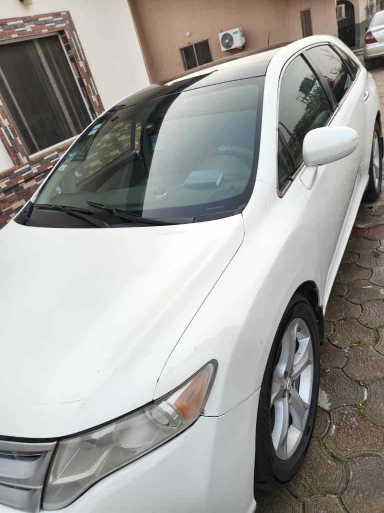 A picture of Good deal for DILLA only Toyota venza 2010 model untempered