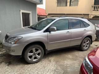 A picture of Registered Lexus RX 330 2006