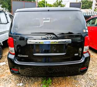 A picture of 2008 Toyota Rumion