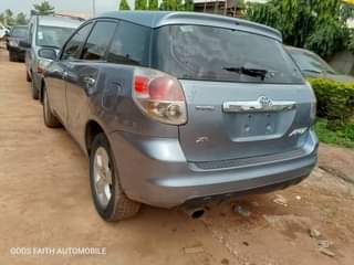 A picture of REGISTERED TOYOTA MATRIX 05 THE CAR IS VERY CLEAN IN