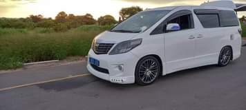 toyota alphard