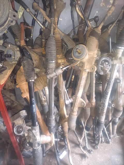 CARS &.
