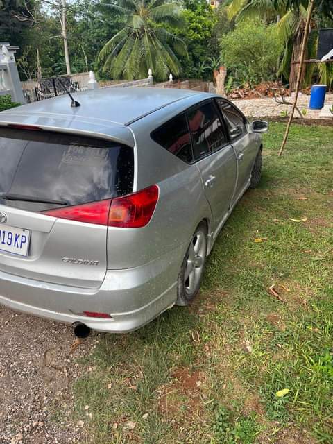 toyota caldina