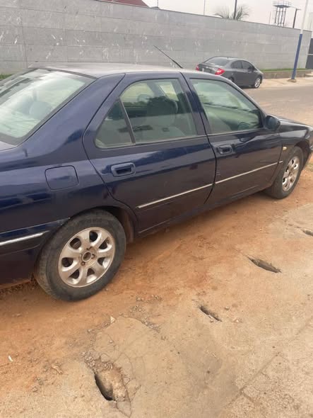 A picture of Car