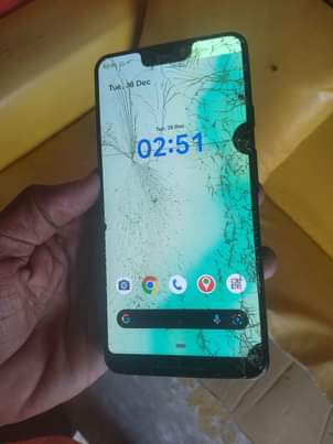 A picture of Google pixel 3xl gb128