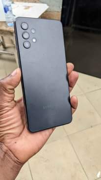A picture of Samsung A32 5G
