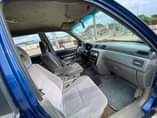 A picture of Over clean first body 2001 model Honda crv buy and