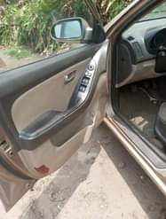 A picture of Hyundai Elantra 2008 Engine is not good Buy a new