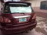 A picture of Lexus 2001