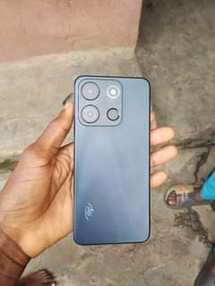 A picture of Am selling itel A 60 