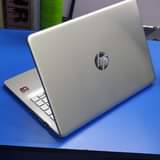 A picture of HP 240 G7