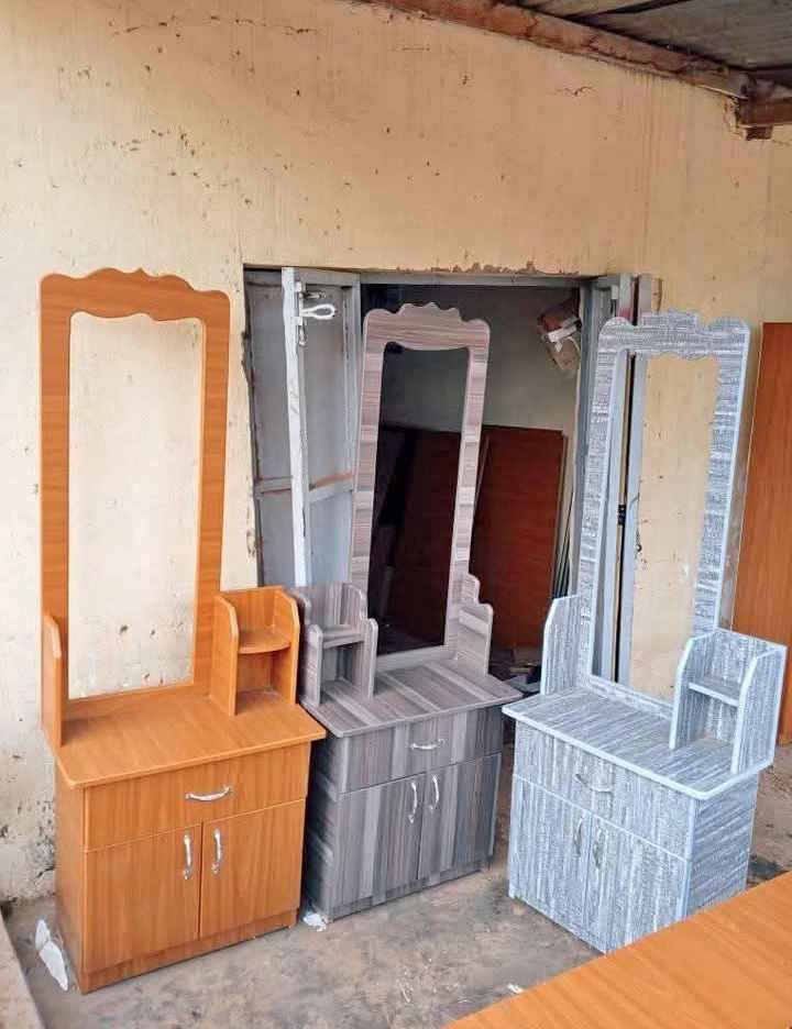 A picture of Dressing mirrors already available at Kasekka furniture