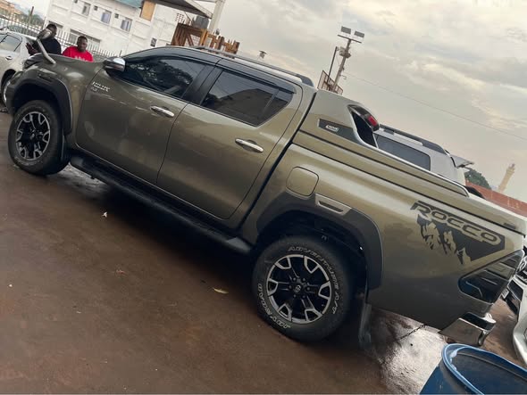 A picture of Hilux double Cabin At 120m