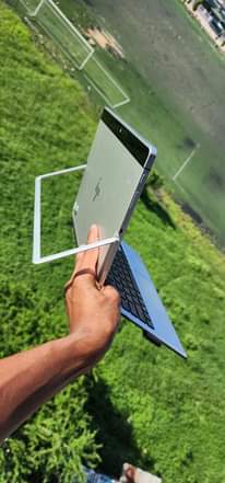 A picture of Hp elite X 1012 g2 Core i5 7Generation Touch screen