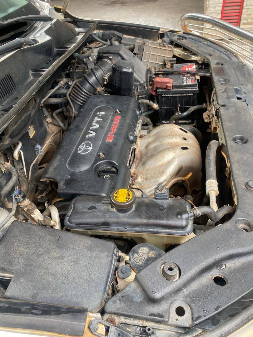 A picture of Toyota RAV4 2008 V4 Engine for sale. Price 5.8m .First