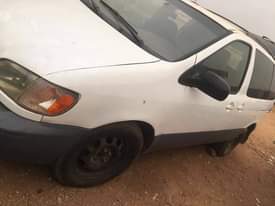 A picture of Toyota sienna 2002