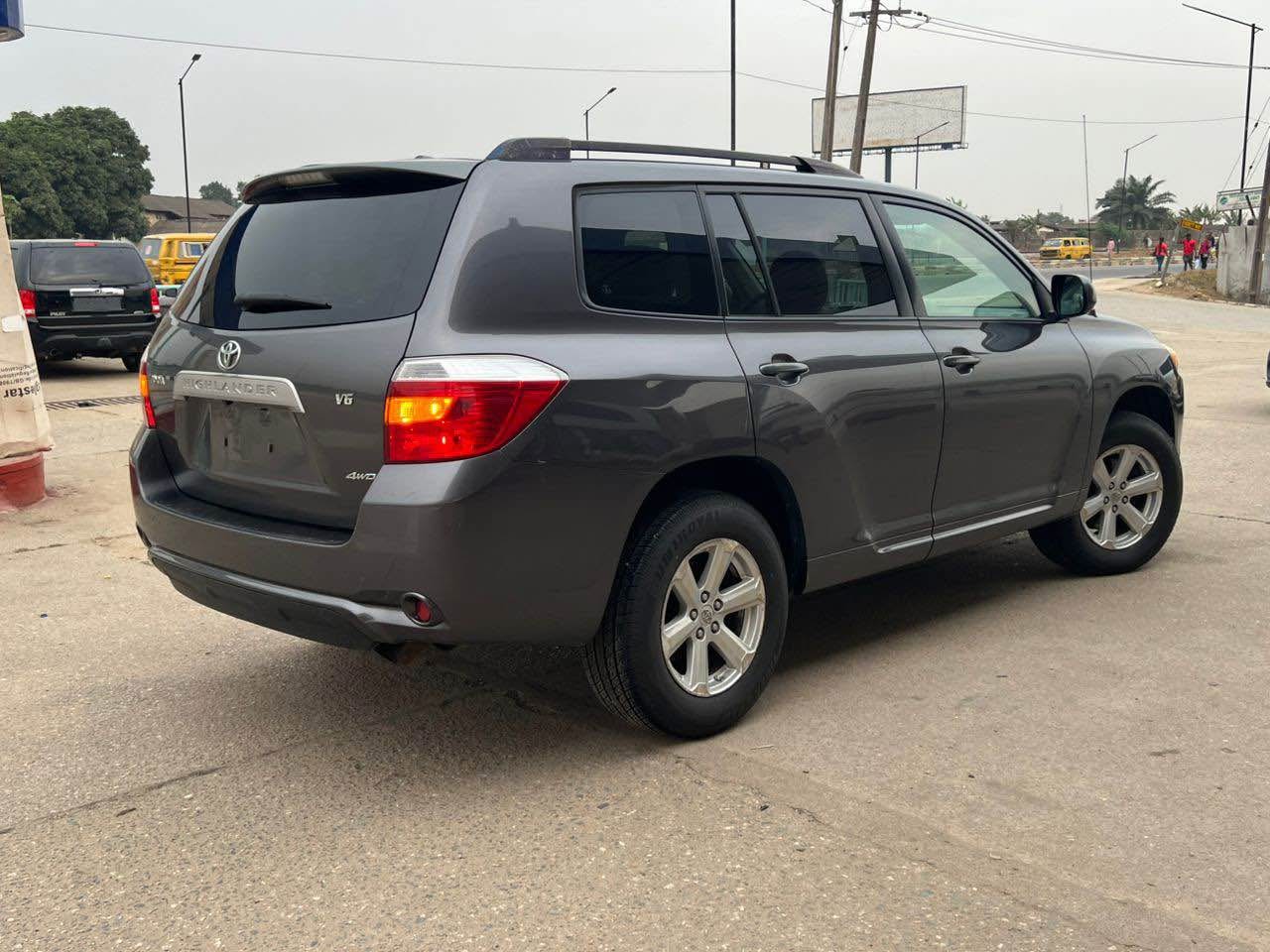 A picture of 2009 Toyota Highlander Toks Foreign Used