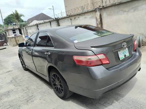 A picture of Pure first body 2008 Toyota Camry sport