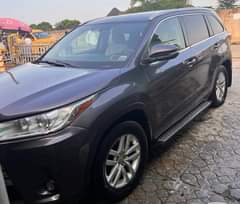 A picture of 2015 Toyota Highlander A year used 2022 entry Toks standard