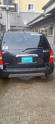 A picture of This is accura MDX 2004 model everything is working perfectly
