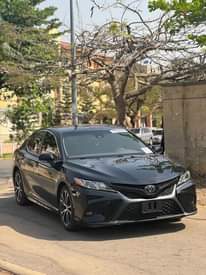 A picture of Foreign used 2020 Toyota Camry SE