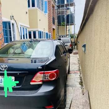 A picture of 2013 Toyota Corolla LE