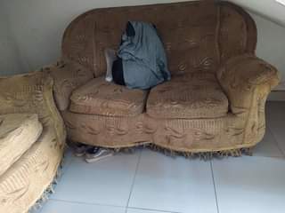 A picture of Fairly used furniture. Pick up kyengera