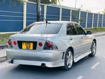 used toyota altezza