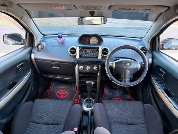 A picture of TOYOTA IST NAMBA DVP