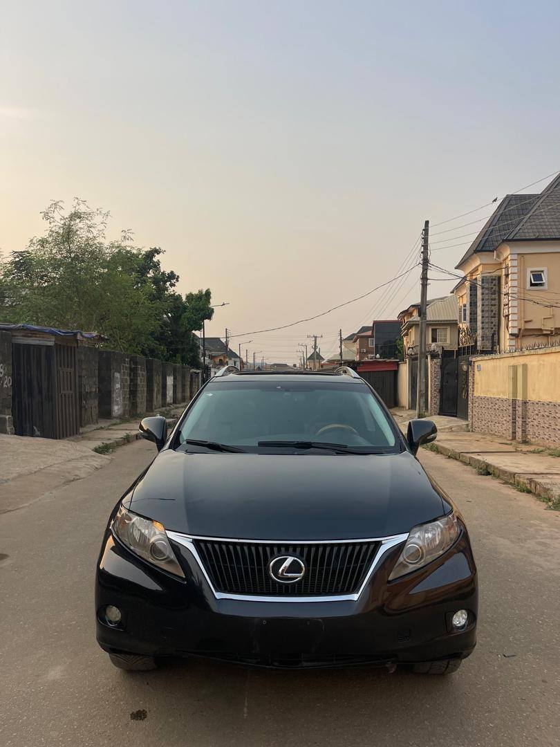 A picture of Extremely Neatly registered 2010 Lexus Rx350 08130107841 08124997364