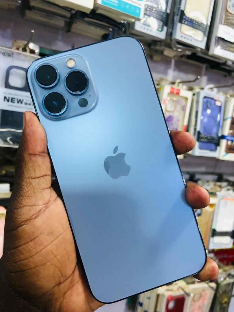 A picture of 128gb iPhone 13 Pro Max