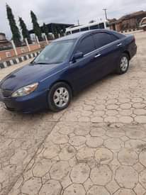 A picture of 2004 Toyota Camry