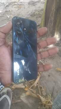 A picture of Infinix hot30i