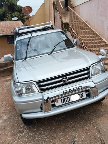 A picture of TX Land Cruiser Prado UBD diesel Automatic at 0759262261 now