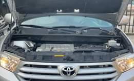 A picture of Foreign used Toyota Highlander 2013 Limited edition
