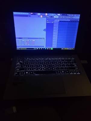 A picture of Laptop asus
