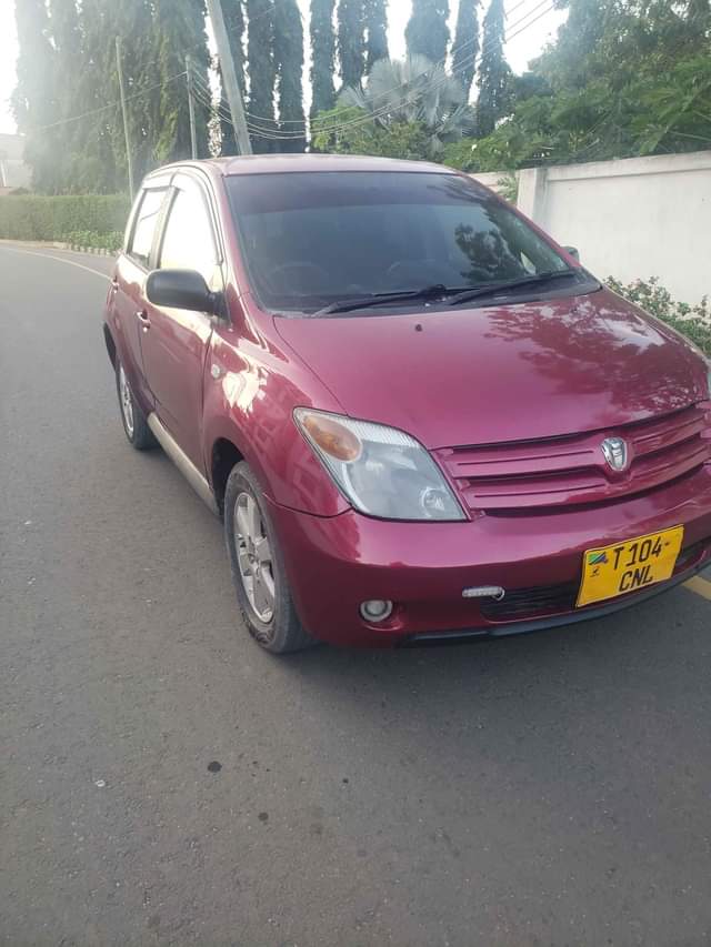 used toyota ist
