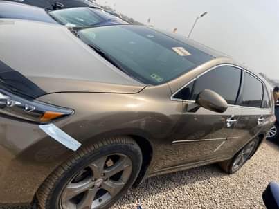 A picture of HOT SALES Venza 2010