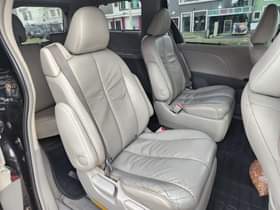 A picture of 2012 model sienna engin ND gear untouched ac cool in